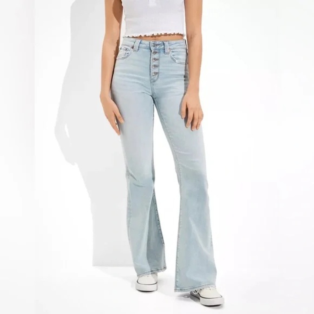 American Eagle Outfitters Light Wash Super High Rise Flare Jeans Size 18